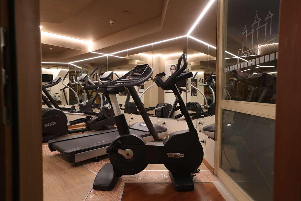 Alpen Suite Hotel Madonna Facilități foto