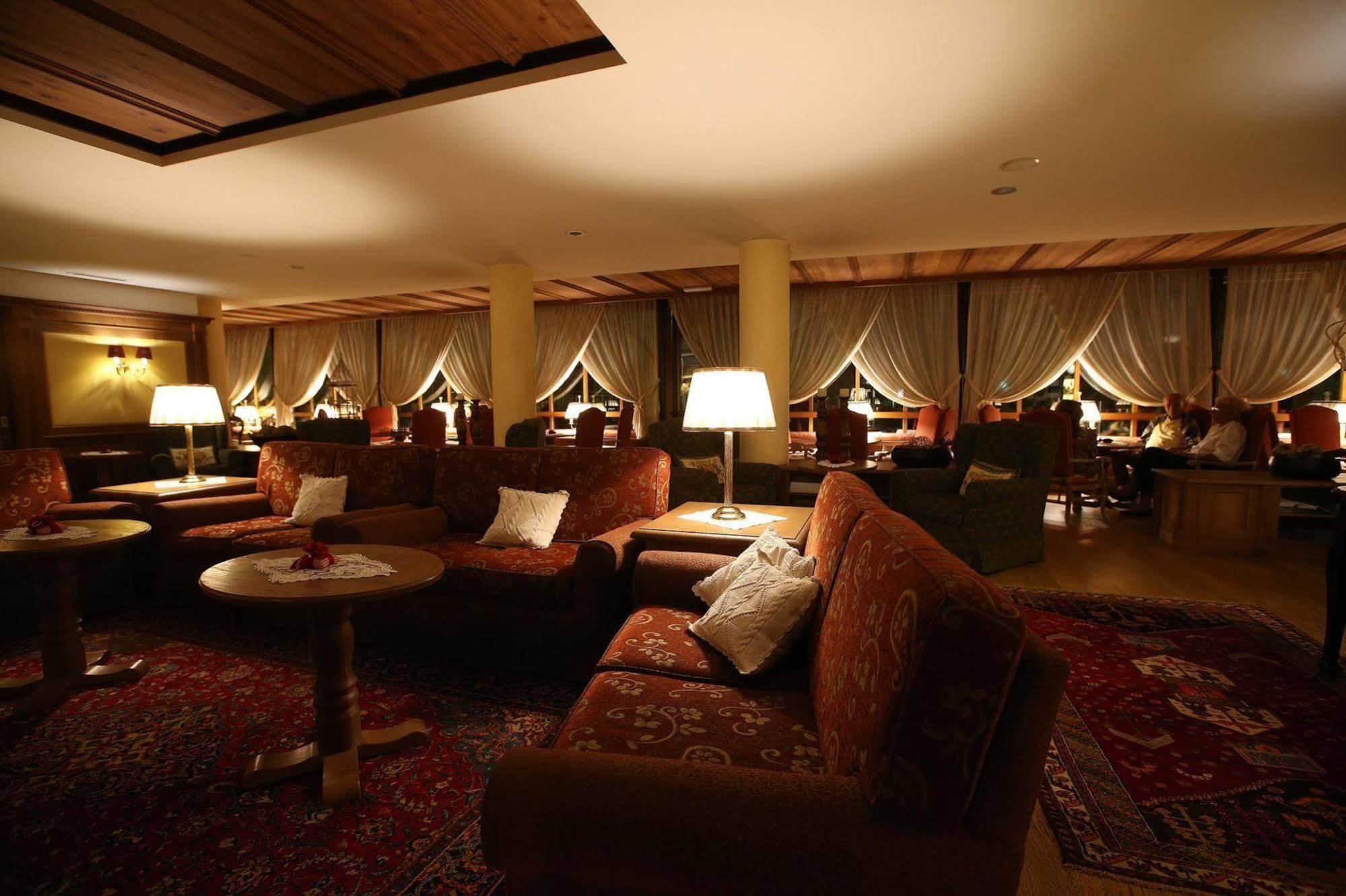 Alpen Suite Hotel Madonna Exterior foto